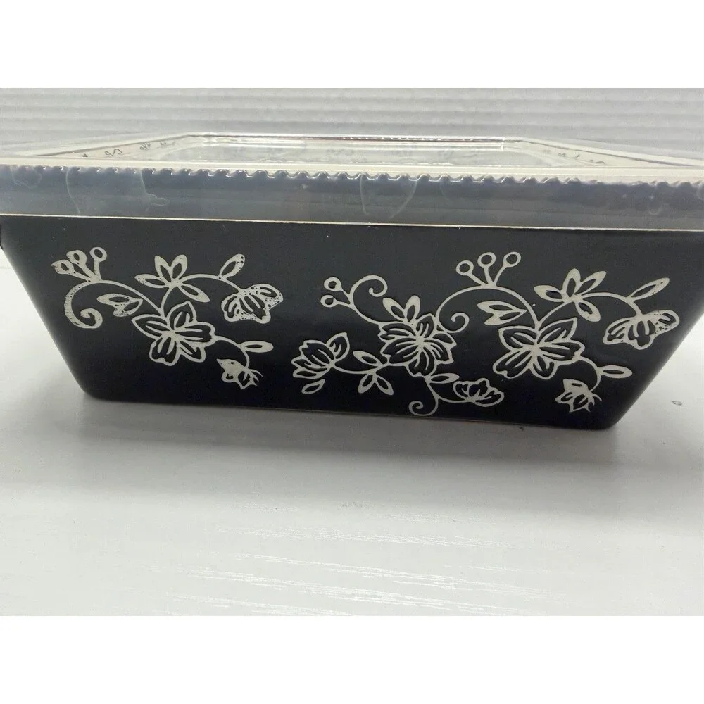 3 Pc Temp-Tations Bakeware Floral Lace 1.5 QT Square w/Lid & Hot Plate